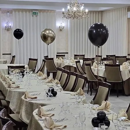 Hotel Ristorante Sala Ricevimenti Rosa 3*