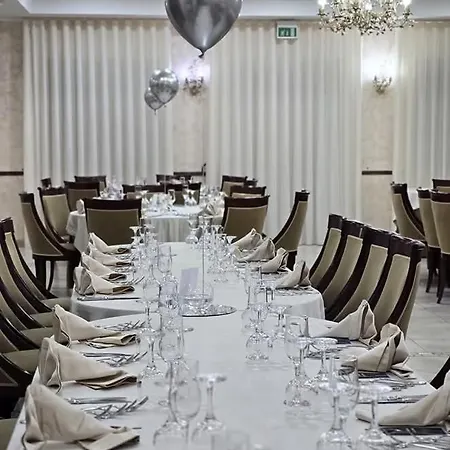 Ristorante Sala Ricevimenti Rosa 3* Brognaturo